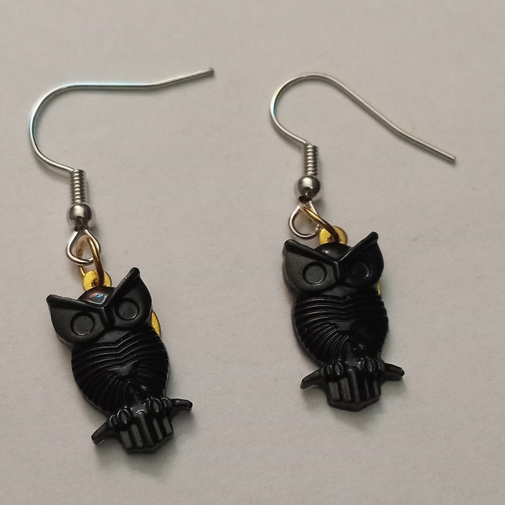 hand crafted New matte black owl statement earrings